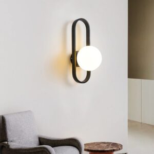 Nowoczesna Metalowa Lampa Ścienna Riva Kinkiet Szklana Kula