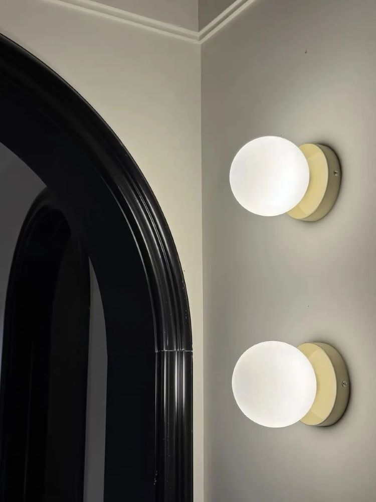 Nowoczesna Metalowa Lampa Ścienna Macarons Kinkiet Kula - obrazek 2