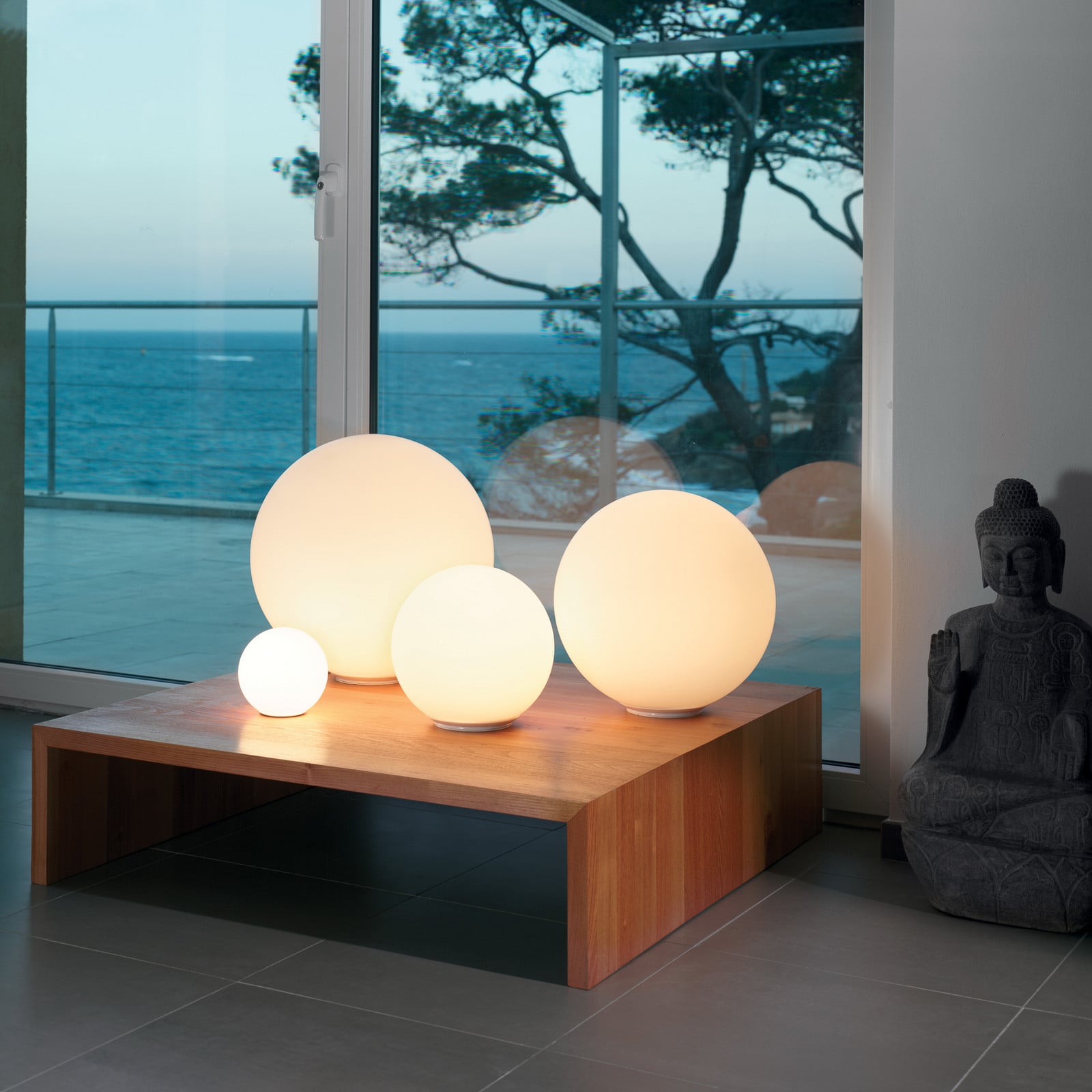 Lampa stołowa Artemide Dioscuri Ø 42 cm