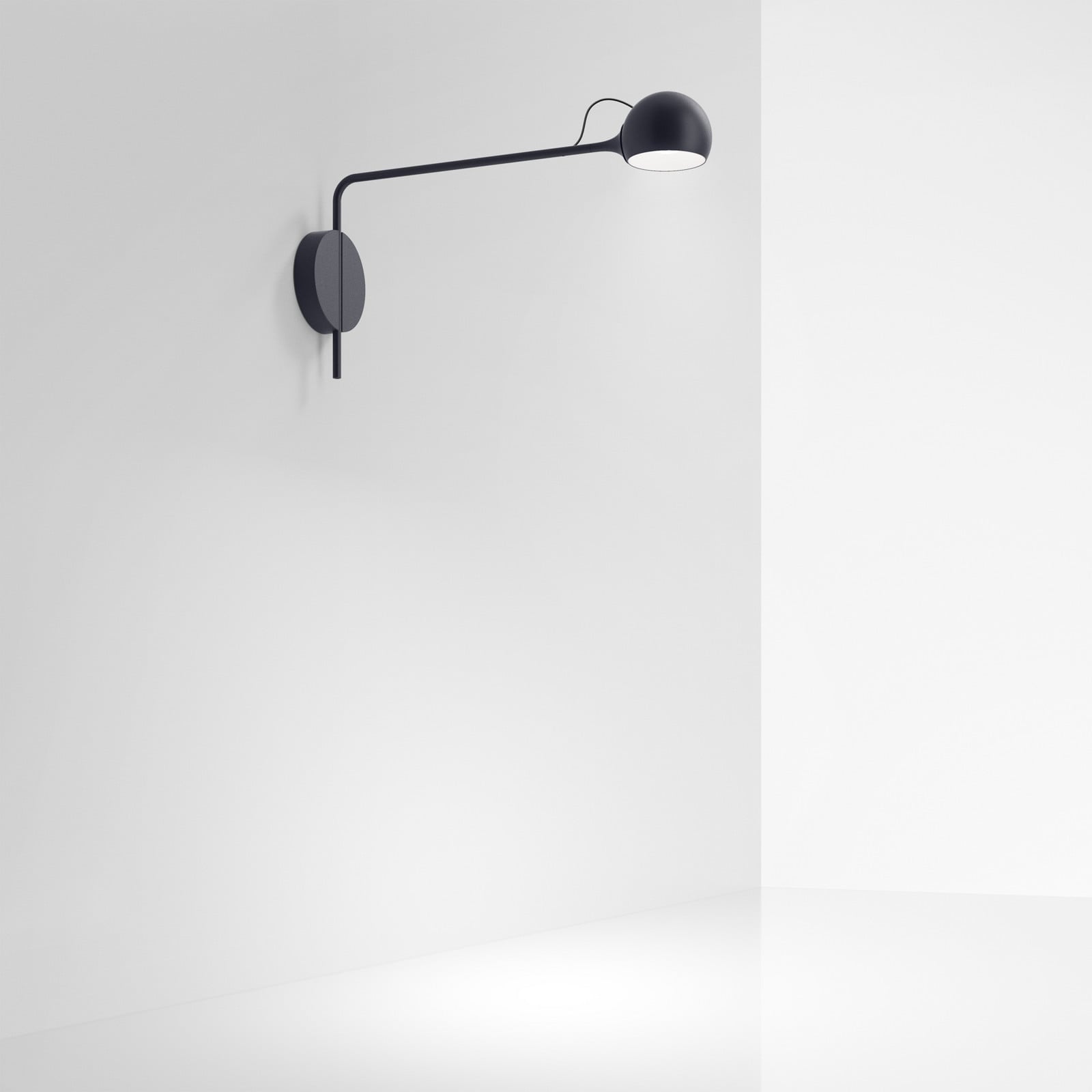 Lampa Ścienna Artemide Ixa kinkiet LED stałe ramię antracyt