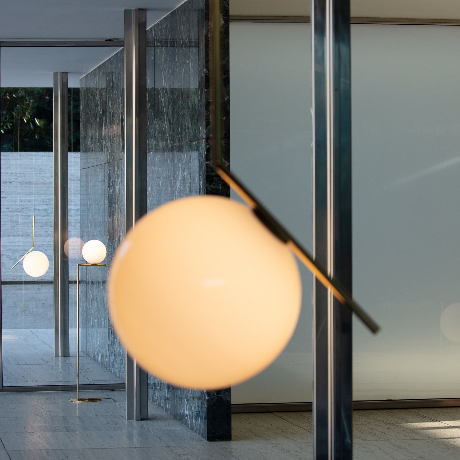 Lampa wisząca FLOS IC S2 10th Anniversary pozłacana 24-karatowym złotem