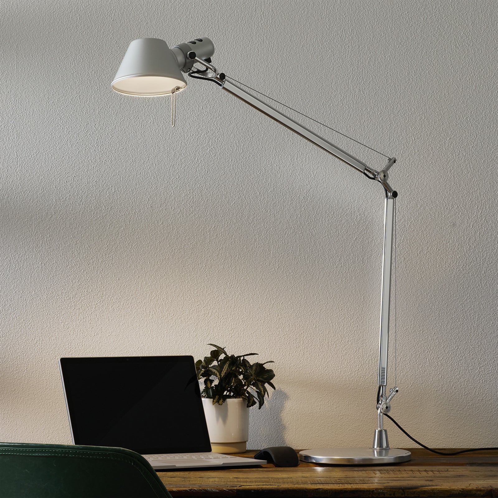 Artemide Tolomeo lampa stołowa LED Tunable White
