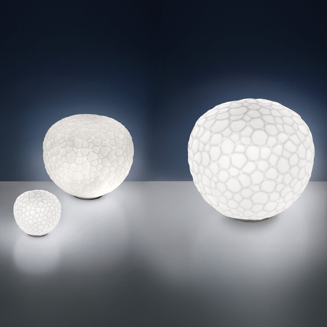 Lampa stołowa Artemide Meteorite E27 Ø 35 cm