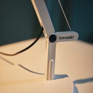 Artemide Demetra Micro lampa stołowa 3000 K biała