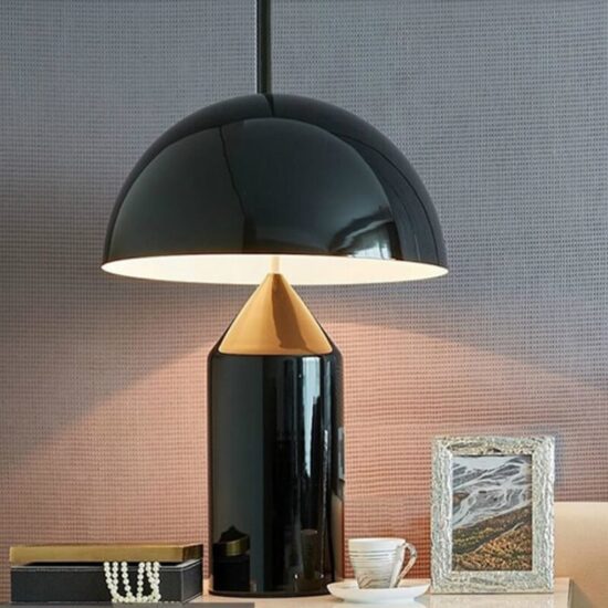 Lampa stołowa Atollo grzybek skandynawska, elegancka i minimalistyczna. Do sypialni, do gabinetu, do salonu.