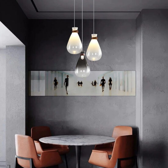 Szklana lampa wisząca Tim Bomma skandynawska, minimalistyczna i elegancka. Do salonu, do jadalni, nad wyspę.