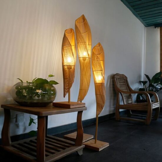 Bambusowa lampa podłogowa stojąca żagiel boho, nietypowa i rustykalna. Do salonu, do jadalni, do sypialni.