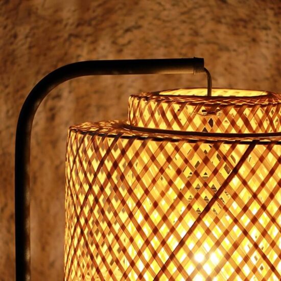 Bambusowa lampa stołowa nocna boho naturalna, stylowa i oryginalna. Do sypialni, do gabinetu, do salonu.