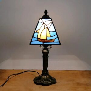 Lampa stołowa mozaika Tiffany vintage kolorowa i oryginalna. Do salonu, do sypialni, do gabinetu.