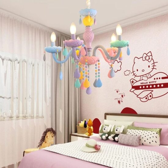 Nowoczesny żyrandol kolorowy Macaron oryginalny i zjawiskowy. Do pokoju dziecięcego, do sypialni, do salonu.