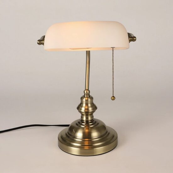 Lampa stołowa Banker vintage kolorowa, elegancka i oryginalna. Do gabinetu, do salonu, do biura.
