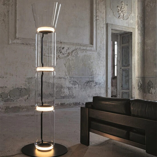 Lampa stojąca Flos Noctambule eklektyczna, zjawiskowa i oryginalna. Do sypialni, do salonu, do gabinetu.