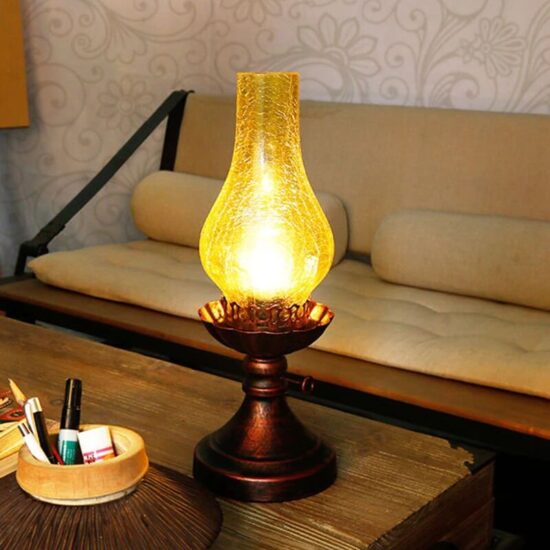 Lampa stołowa naftowa Kerosene rustykalna oryginalna i elegancka. Do sypialni, do salonu, do gabinetu.