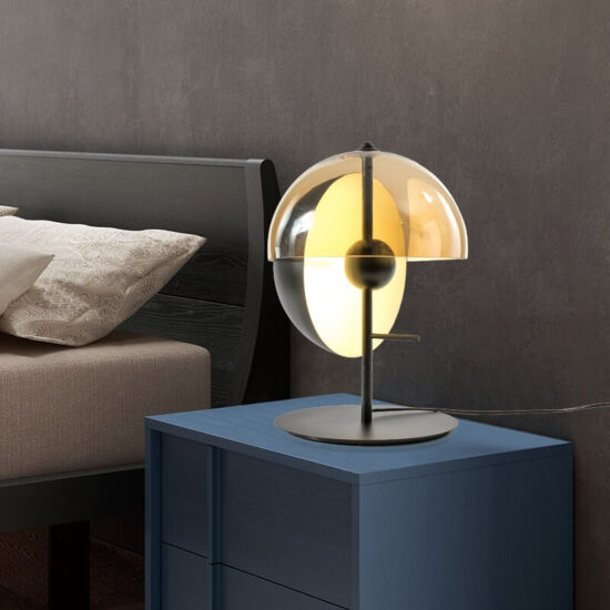 Lampa stołowa Theia Marset eklektyczna zjawiskowa i elegancka. Do sypialni, do salonu, do gabinetu.