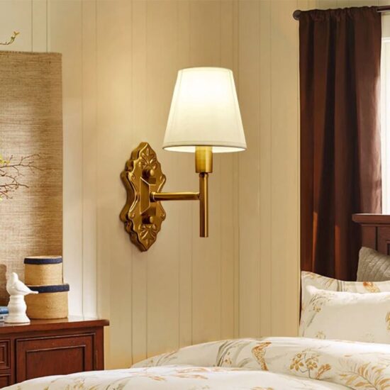 Elegancka złota lampa ścienna klasyczna, piękna, stylowa. Do sypialni, do salonu, na przedpokój.