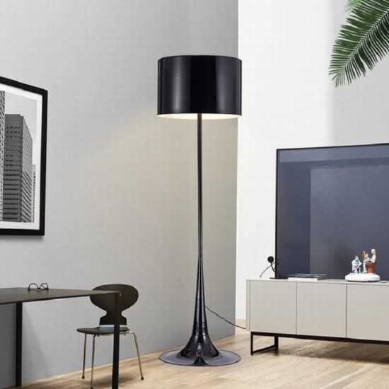 Lampa podłogowa Spun Light eklektyczna minimalistyczna i elegancka. Do sypialni, do salonu, do gabinetu.