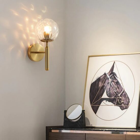 Skandynawska lampa ścienna Miira elegancka, zjawiskowa, oryginalna. Do sypialni, do salonu, na przedpokój.