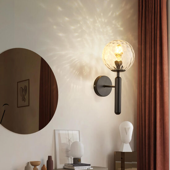 Skandynawska lampa ścienna Miira elegancka, zjawiskowa, oryginalna. Do sypialni, do salonu, na przedpokój.