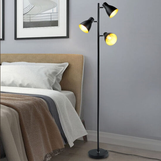 Czarna lampa podłogowa loft retro minimalistyczna i elegancka. Do sypialni, do salonu, do gabinetu.