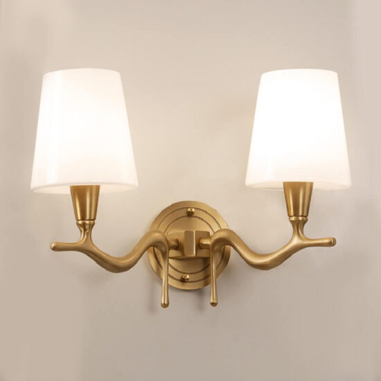 Miedziana lampa ścienna kinkiet klasyczny elegancki i stylowy. Do sypialni, na przedpokój, do gabinetu.