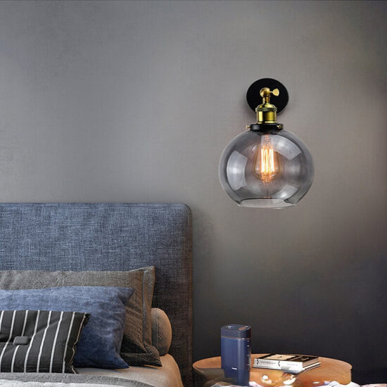Szklana lampa ścienna Nubi vintage elegancka i zjawiskowa. Do sypialni, do gabinetu, do salonu.