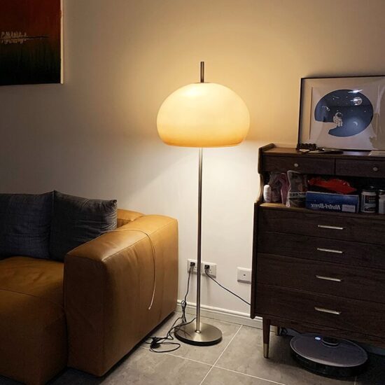 Lampa podłogowa Space Age vintage elegancka i zjawiskowa. Do sypialni, do salonu, do gabinetu.