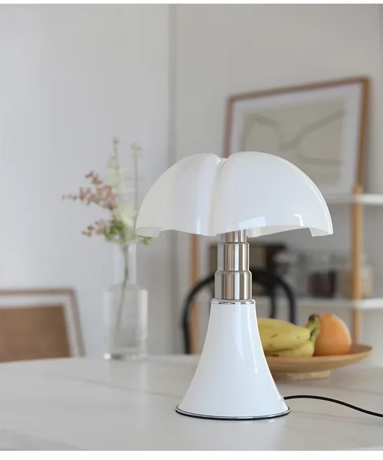 Klasyczna Lampa Stołowa Luce Pipistrello 7 Klasyczna Lampa Stołowa Luce Pipistrello