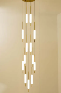 Nowoczesna Szklana Designerska Lampa Wisząca Typha Żyrandol w Kolorze Czarnym i Złotym