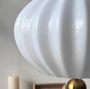 Nowoczesna Klasyczna Szklana Lampa Wisząca Lilli w Kolorze Białym