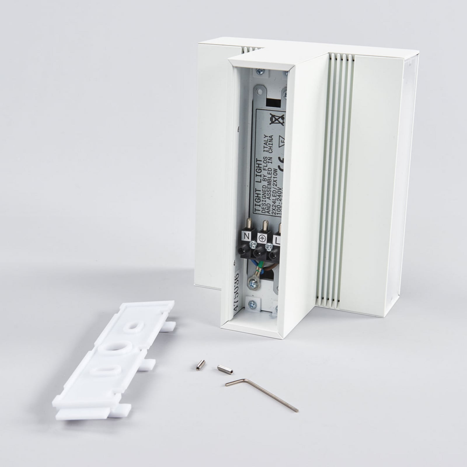 FLOS Tight Light - kinkiet LED