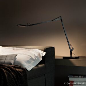Lampa stołowa FLOS Kelvin LED w kolorze czarnym