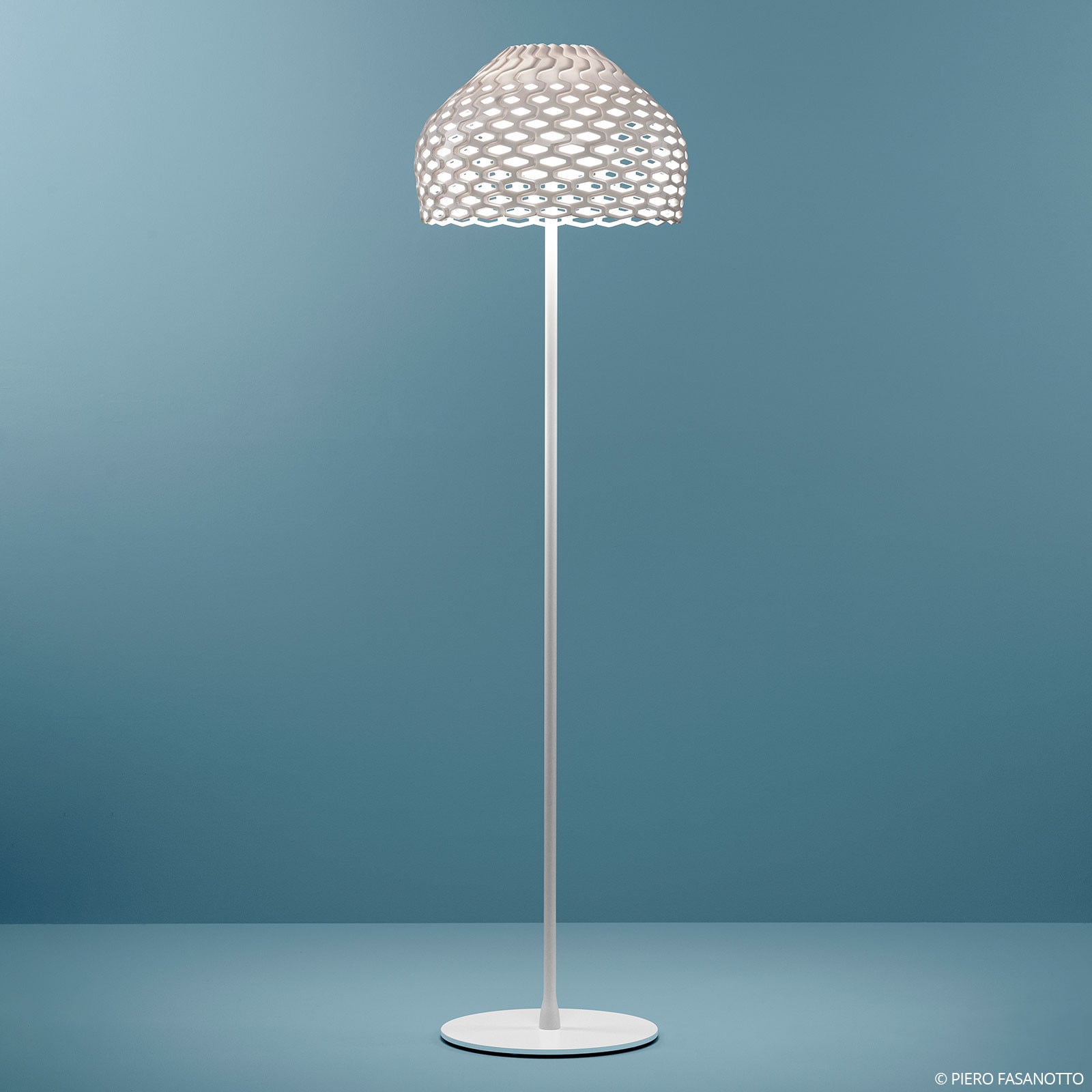 Lampa stojąca FLOS Tatou F ściemniana biała