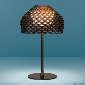Lampa stołowa FLOS Tatou T ściemniana kolor ochra-szary