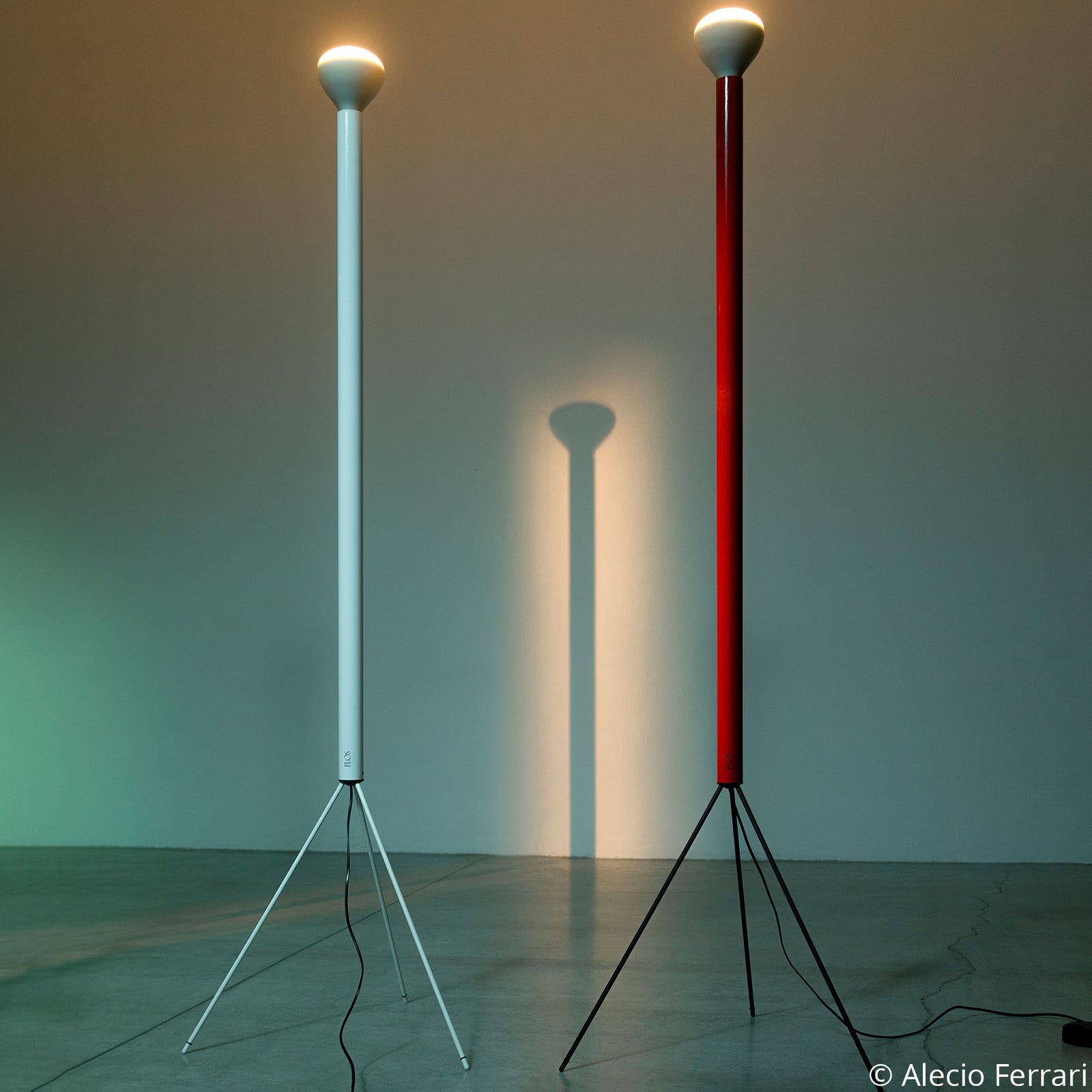 Lampa stojąca FLOS Luminator biały wysokość 189 cm metal