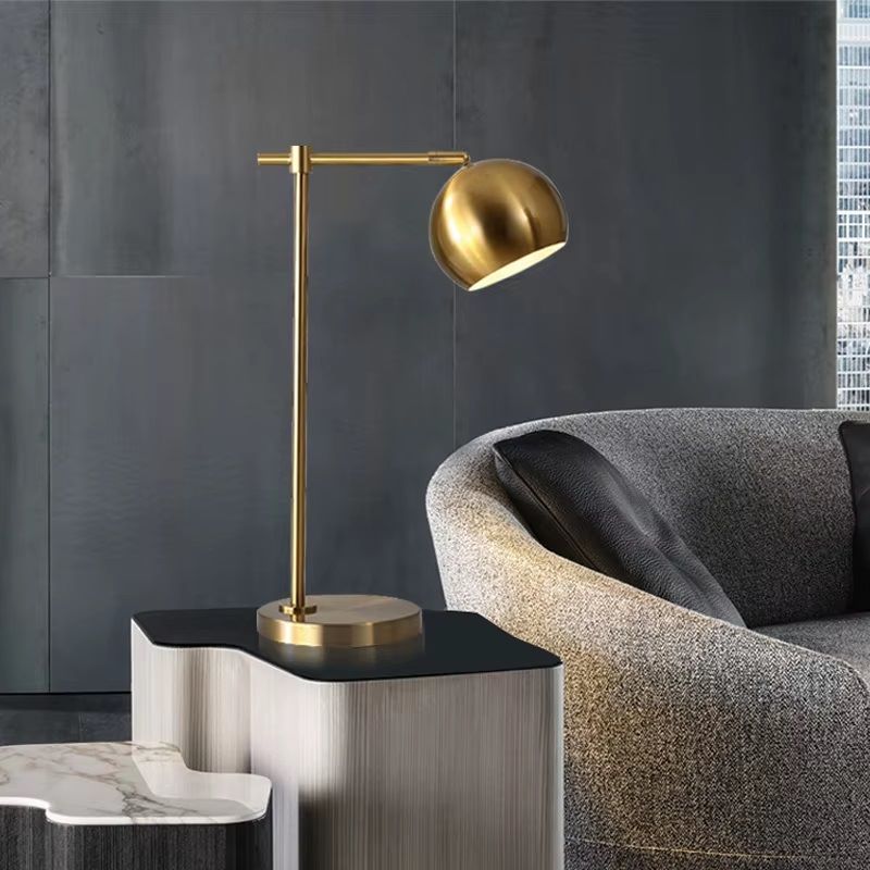 Klasyczna Metalowa Lampa Stołowa Caen Złota - obrazek 3