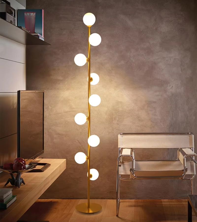 Klasyczna Metalowa Lampa Podłogowa Twist Złota - obrazek 2