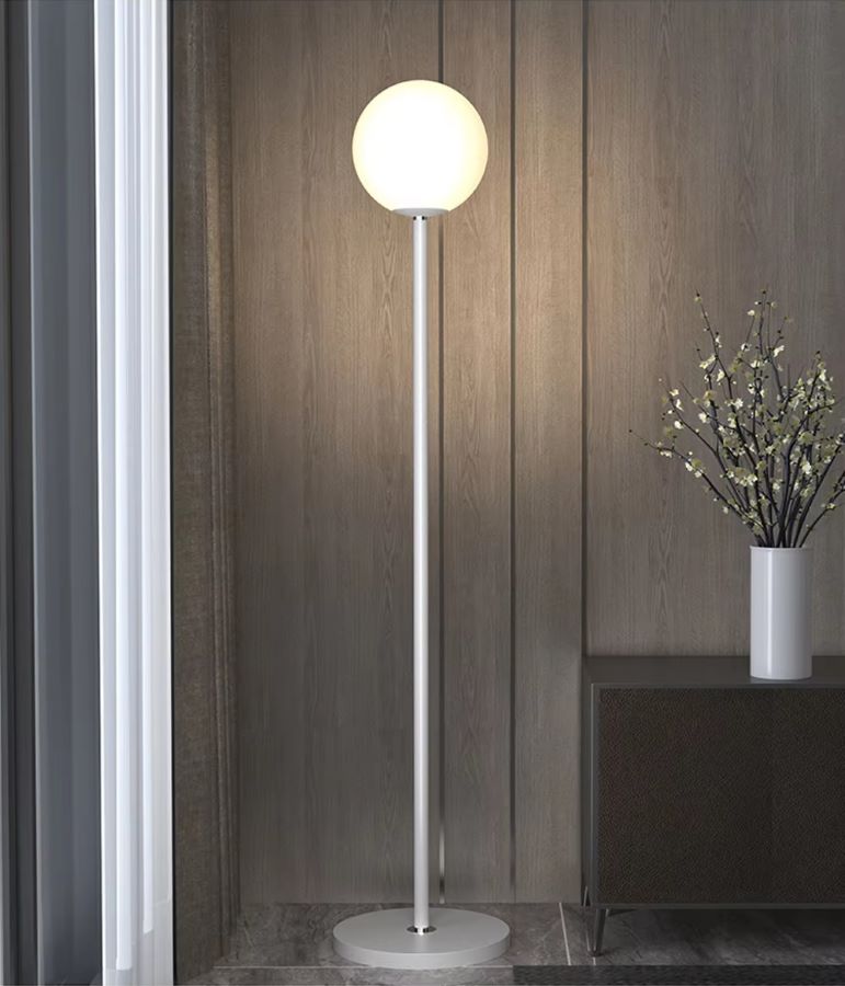 Klasyczna Metalowa Lampa Podłogowa Pinne