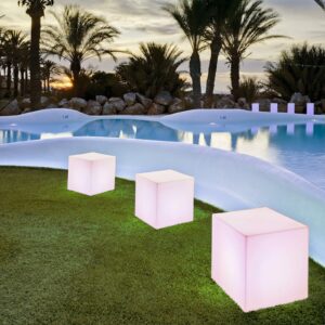 Lampa solarna LED Newgarden Cuby 40 x 40 cm