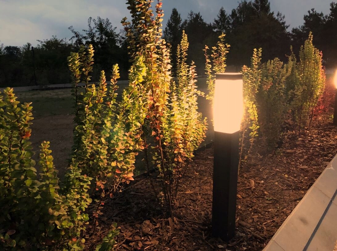 Lampa ogrodowa 60cm STOJĄCA z GNIAZDO 230V - obrazek 2