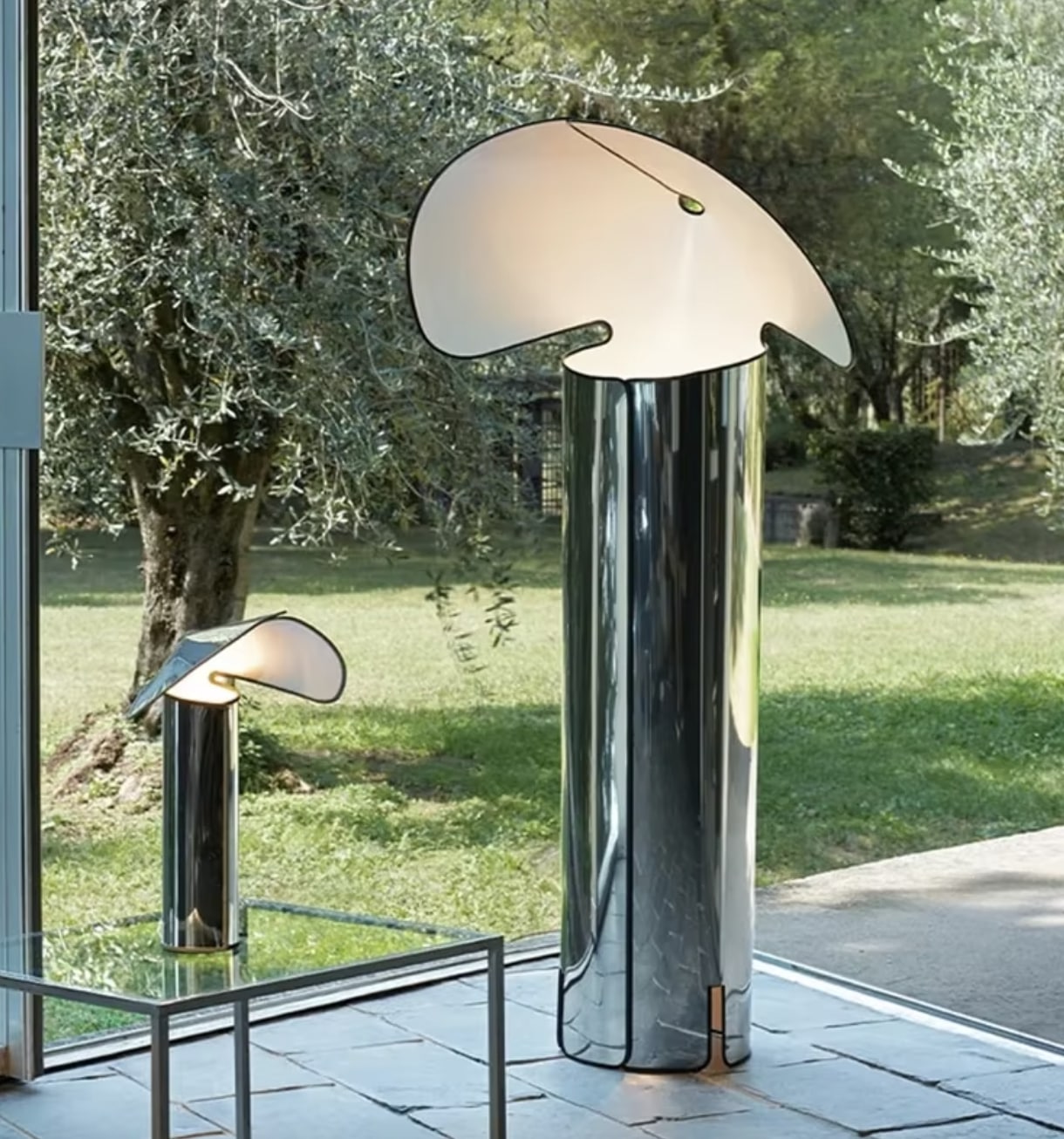 Nowoczesna lampa stołowa Flos Chiara Hat