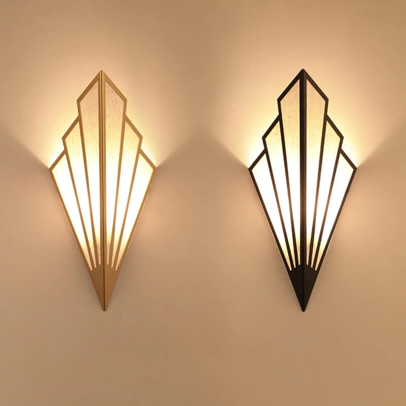 Trójkątna Lampa Ścienna Art Deco