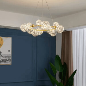 złota lampa sufitowa kule gwiezdne