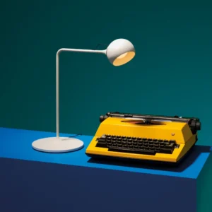 Artemide Ixa lampa stołowa LED, biało-szara