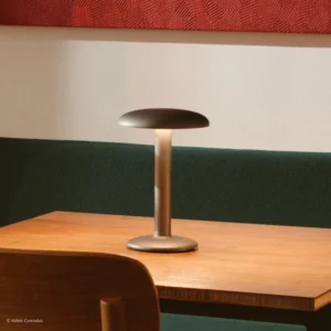 FLOS Gustave lampa stołowa LED, 3 000 K czarna