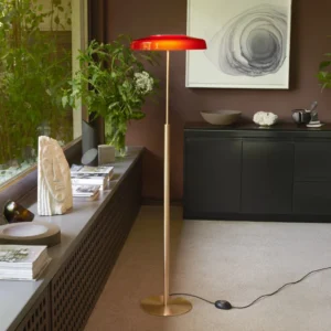 Oluce Lampa stojąca LED Dora, złota/czerwona, metal, PMMA