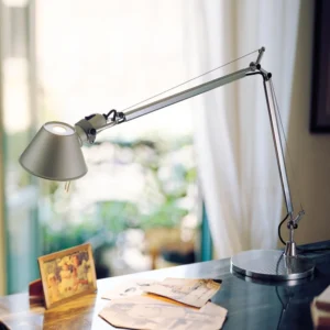 Klasyczna lampa stołowa LED Tolomeo Table