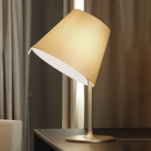 Artemide Melampo lampa stołowa, brąz ecru