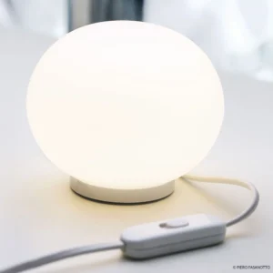 FLOS Mini Glo-Ball T - kulista lampa stołowa