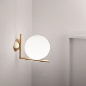 Kinkiet FLOS IC C/W1, szczotkowany mosiądz