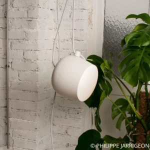 FLOS Aim Mała lampa wisząca LED, biała